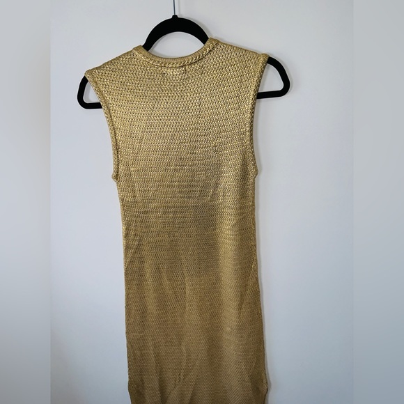 H&M Silk Blend Maxi Length Gold Metallic Knit Vest Dress W/ Side Slits Size 4 - Picture 8 of 12